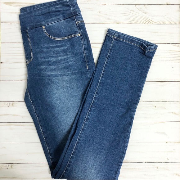 reitmans sculpting jeans